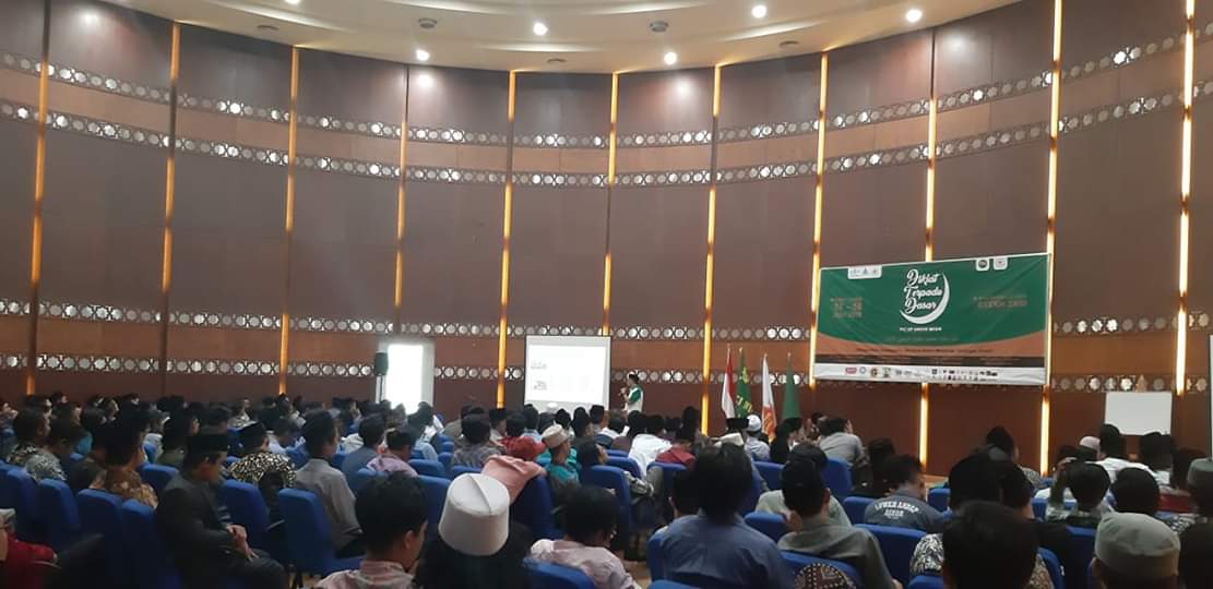 Pembukaan DTD (Diklat Terpadu Dasar) Ansor Banser Pimpinan Cabang Mesir, di Hall Markas Bahasa Al Azhar University Cairo Egypt, 17-18 Juli 2019. Ansor Maju Satu Barisan...!

#ansor #banser #mesir #kitainisama #DTDAnsorBanserMesir