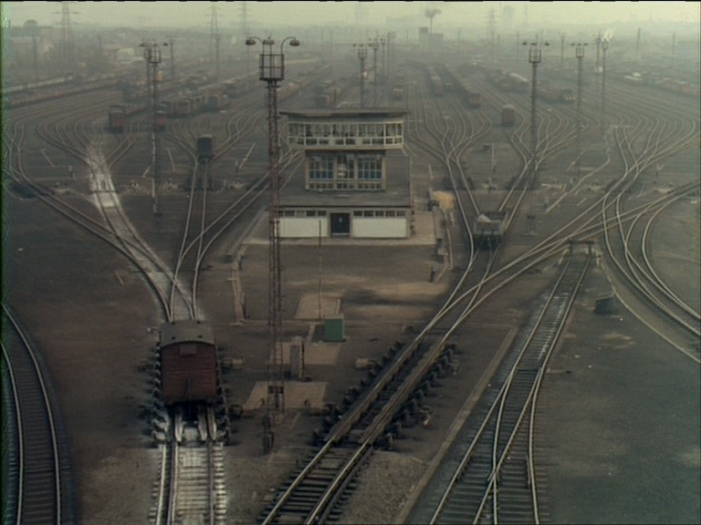 BtfStills's tweet photo. FORWARD TO FIRST PRINCIPLES (1966) #britishtransportfilms https://t.co/4uAOQygboU