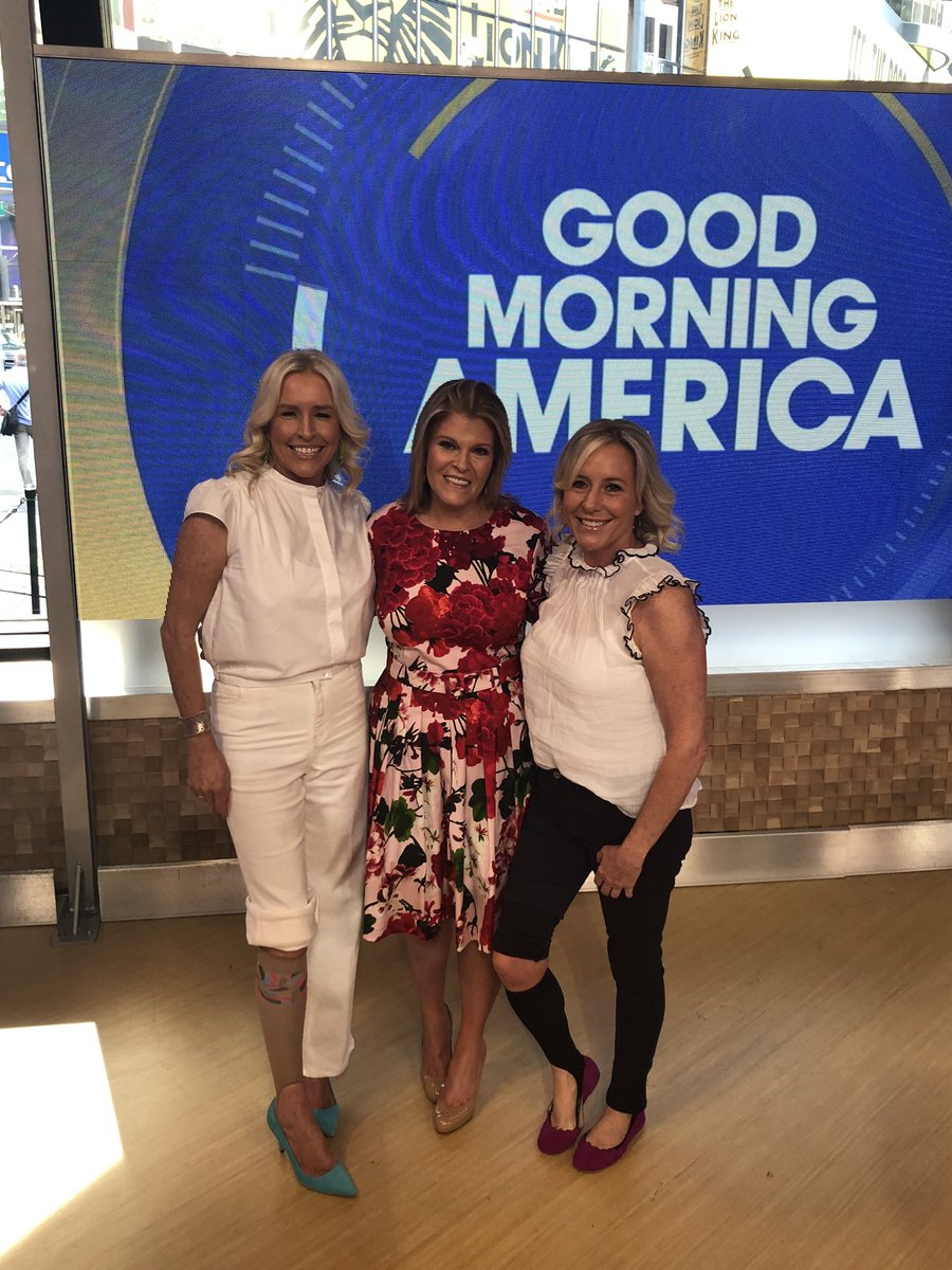 keysocks's tweet photo. Thank you @toryjohnson @RobinRoberts 🙏🏻🗝  @GMA The Best #dealsandsteals #BeatTheHeat #bestdeal #keysocks https://t.co/AKDzeFk11k
