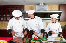 NEW Job Opportunity Kitchen Assistant in Ripon, North Yorkshire, United Kingdom Salary Annual ecs.page.link/mRFX9