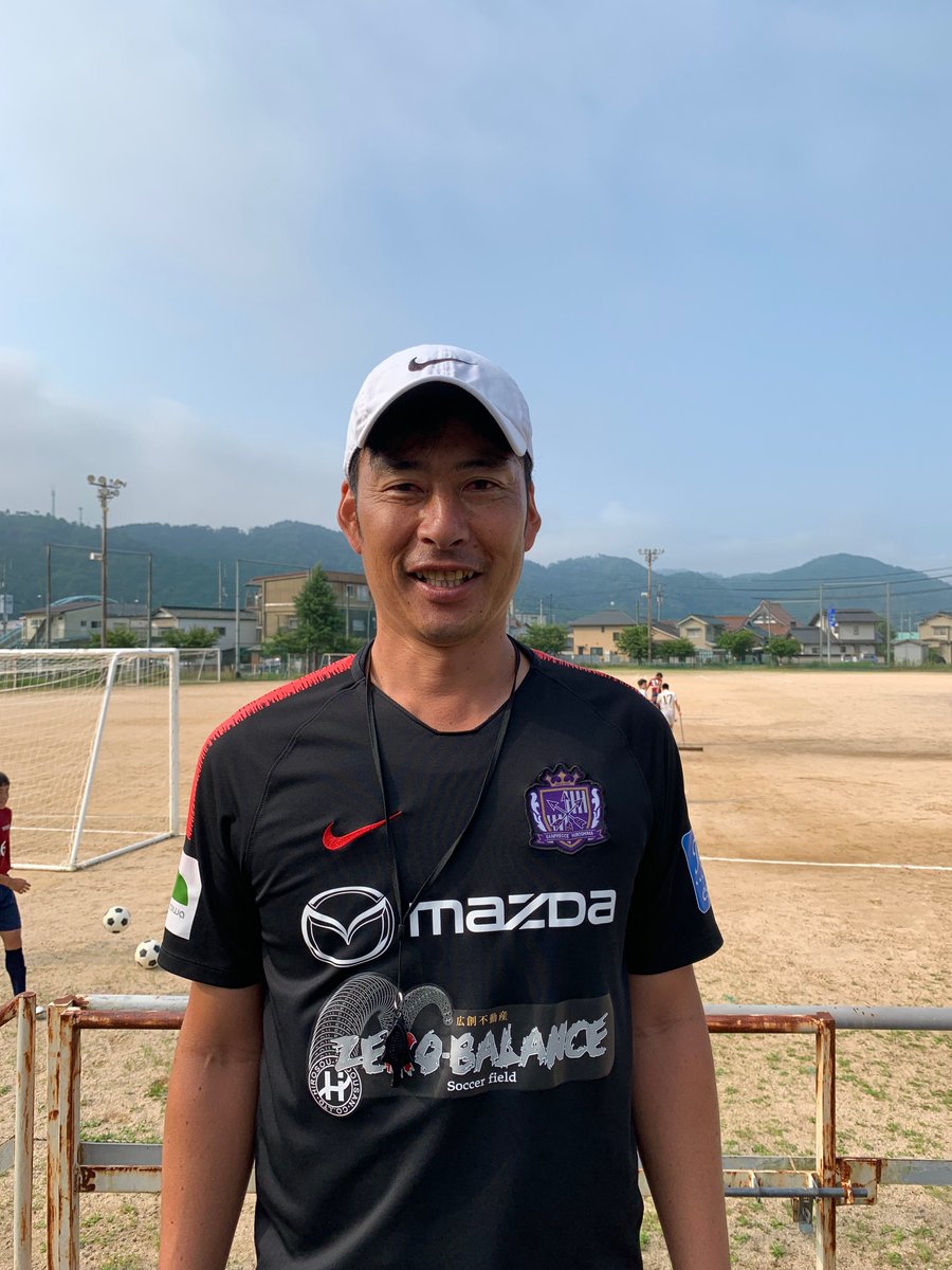 広島県立吉田高等学校 公式 吉田高校サッカー部の早朝練習に サンフレッチェ広島ユースの岩成智和コーチに定期的に指導に来ていただいています 吉田高校 サッカー部