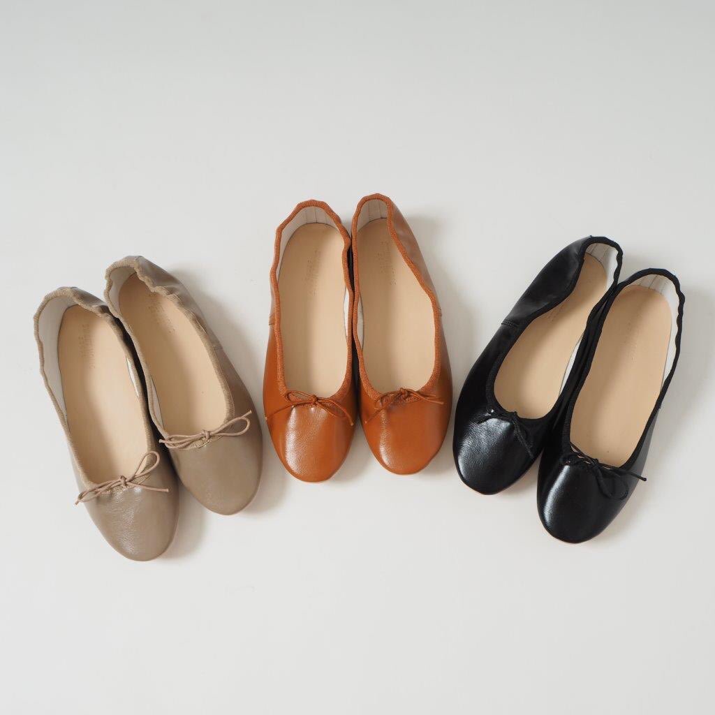 crisp_joy's tweet photo. 【 NEW  ARRIVAL】

#c1ak2584
scallop lace T
￥3,900+tax
(beige,purple)

#c3ak2511
flat shoes
￥3,900+tax
(beige,black,camel/37,36)

こちらの新作2型は横浜店でのみ《10%OFF》となります！ https://t.co/oZ04Yaa7HB