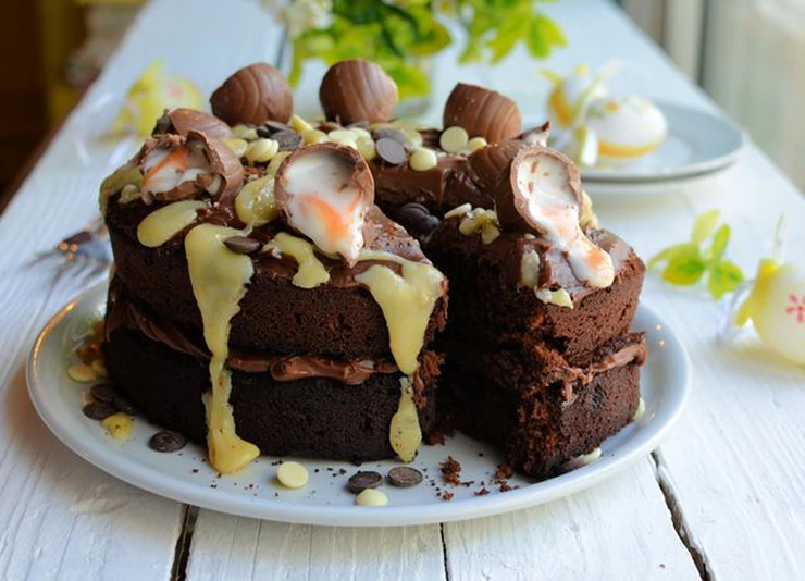handpickedlocal's tweet photo. Looking for a fabulous showstopper cake for your family and friends. Forget waiting until next Easter, this is one we'd enjoy any time of the year! >> https://t.co/hCTFtjs6gJ
#recipes #food #foodie #chocolatecakerecipes #handpickedrecipes #wetherby #handpickedwetherby https://t.co/WVwZvMb13L