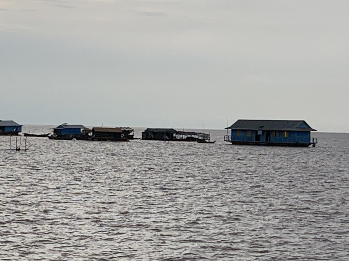 RobGLloyd's tweet photo. Amazing #Cambodia #TonleSap #angkorwat with @WillinkSchoolUK @OutlookExpeds https://t.co/8xTDD6OpoR