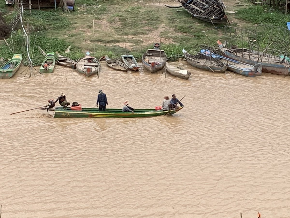 RobGLloyd's tweet photo. Amazing #Cambodia #TonleSap #angkorwat with @WillinkSchoolUK @OutlookExpeds https://t.co/8xTDD6OpoR