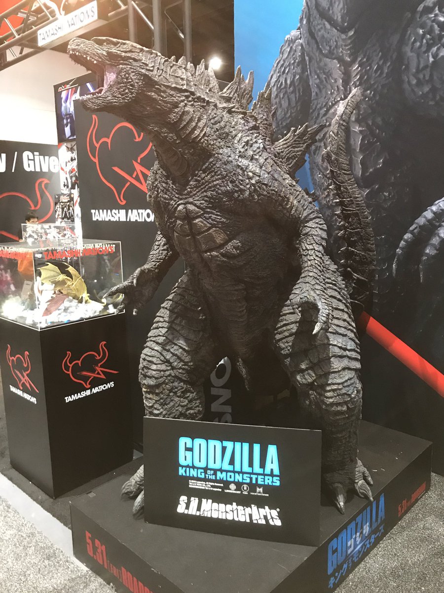 tclapstudios's tweet photo. Some sights from Preview Night at #ComicCon2019 #SDCC19 #SDCC #SDCC2019 #ComicCon #SanDiegoComicCon #ComicConInternational #comics #Marvel #Godzilla #StrangerThings #Gundam #Thanos #SanDiegoComicCon2019 #SanDiego #GaslampQuarter @Comic_Con https://t.co/l6gAeG9lne