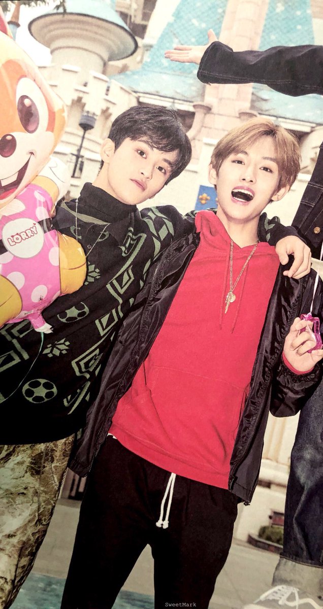 SweetMark990802's tweet photo. [스캔] 안녕 서울 마크 윈윈 정우
#scan #NCT127 #Mark #마크 #Winwin #윈윈 #Jungwoo #정우 #안녕서울 https://t.co/nWr0vKpLkA