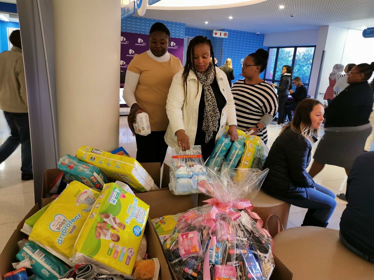 JacaNewswatch's tweet photo. #GMAHeartsOfHope #MandelaDay2019 Staff of the Nelson Mandela Children’s Hospital donating baby products to mothers. https://t.co/upROCH7Ngz