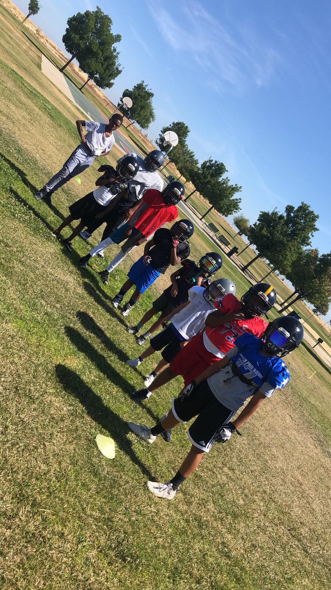 Jointer_Elite's tweet photo. Hottest youth in the city I promise!
#JointerElite #CertifiedYoungins #YouthSports https://t.co/YpnMS3IqjV