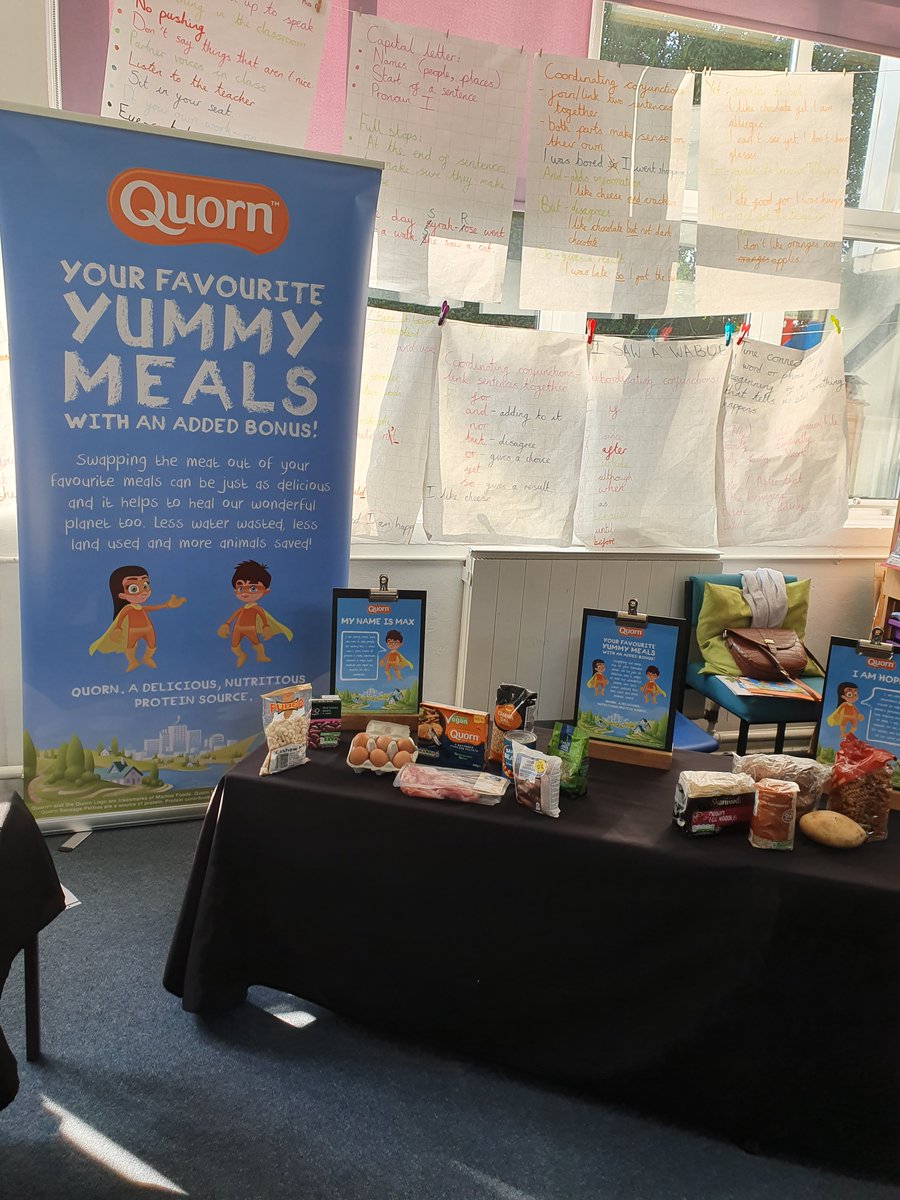 CityserveP's tweet photo. Year 4 classes at @moor__green enjoying @QuornFoods live cooking in the classroom and leant how easy it is to eat well and be healthy. #allaboutthekids #HealthyEating https://t.co/9mfGM1Ebce