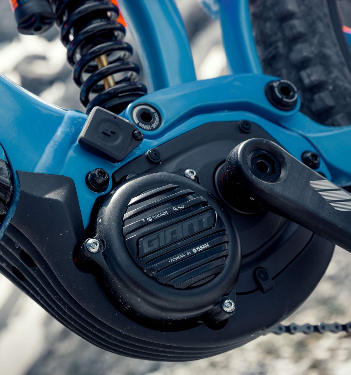 giant e bike yamaha motor