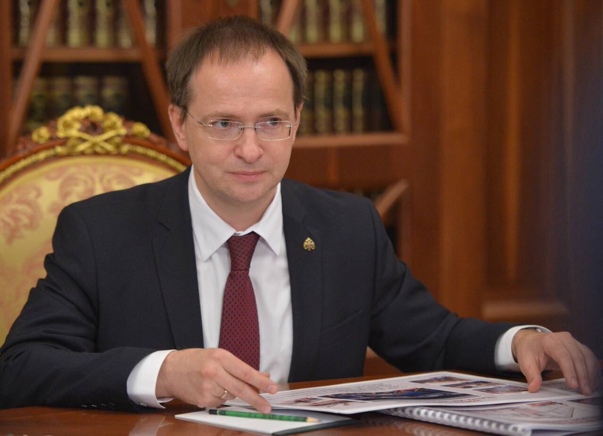 muzeypobedy's tweet image. Поздравляем с днем рождения Министра культуры РФ Владимира Мединского @medinskiy_vr. От всей души желаем здоровья, благополучия и высоких достижений в профессиональной деятельности! #НашВыборПобеда