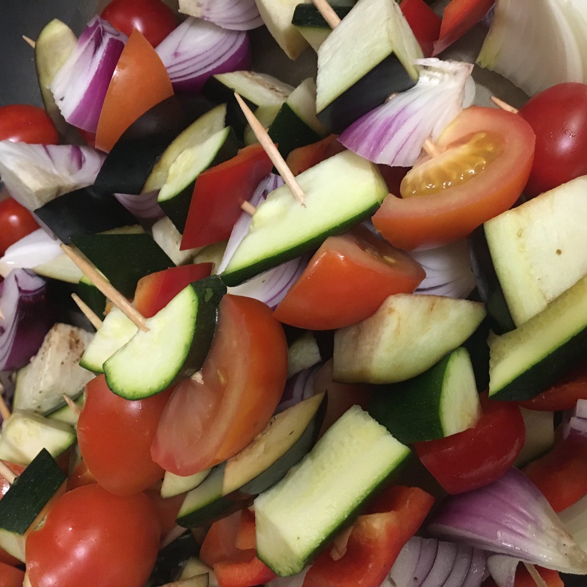 lakesidefoodie's tweet photo. We love this counter on our menus here @LakesideCampus Classic Greek Salad base with chicken Skewer or Baked Skewers (V) finished with a choice of dressings and finishing touches, ยฃ4.50 #globalflavour @elioruk https://t.co/NdOvXz9f39
