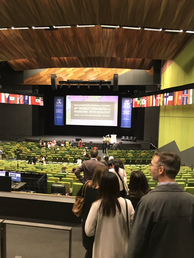 Elke Paul tweet media