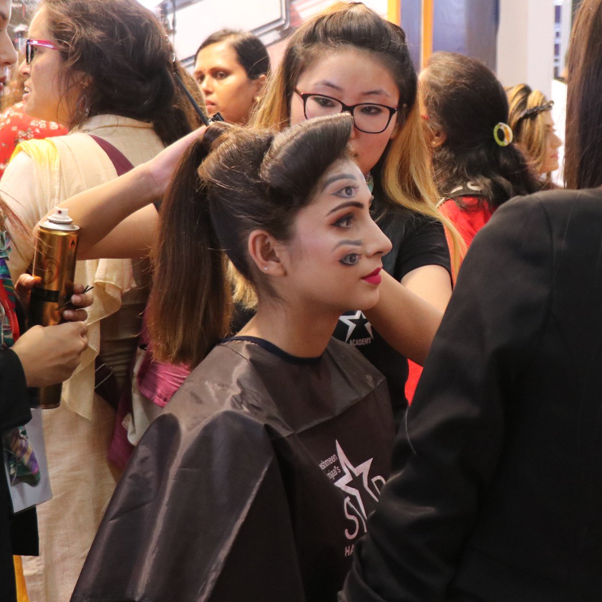 ProBeautyIndia's tweet photo. Its Just Me, Myself and Eyes #makeup #facepaint #makeuphorror https://t.co/udc4iCvqD7