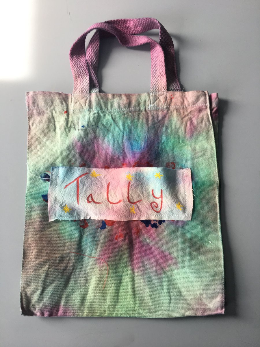 VarndeanDT's tweet photo. Our Textiles club finished yesterday, but it's been a great 6 weeks with this bunch! They made some excellent banners for Sports day last week and have also been working on these upcycled tote bags #goteam #designtechnology #textiles #upcycled https://t.co/EJGnxiYEPv