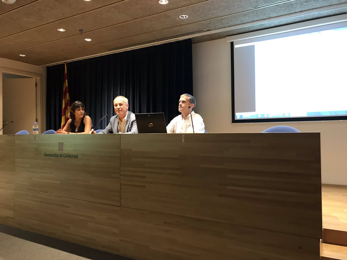 gencat's tweet photo. Comença la 28a #copGencat Si encara no coneixes prou les stories d’instagram, avui al cas pràctic de @gencat expliquem com funcionen i trucs per triomfar-hi https://t.co/gQbnbk0ztm