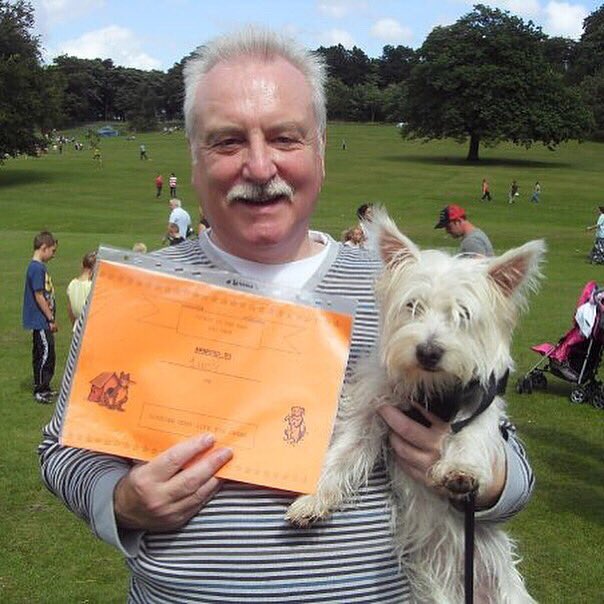 brummymummyof2's tweet photo. Today is my Dad’s birthday. So here is my favourite Father moment. When I asked him to enter a lookalike competition with my Westie Lucy. And he did. And WON! Not all heroes wear capes. Some look like female puppies and do daft things for their kids 🐶❤️🐶 https://t.co/c8M8pcHL2L