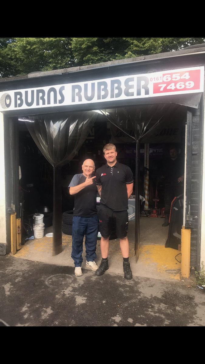 No jackie Chan with him