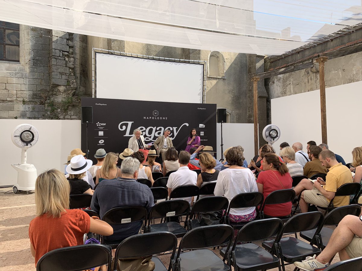 LesNapoleons's tweet image. Parler de #Legacy, c’est aussi parler de succession. @marjoriepaillon introduit la session « Contre l’héritage » avec @ghannezo et @StephaneRozes. « On met les mains dans le cambouis de la Transmission ». #Arles2019 #Fanton