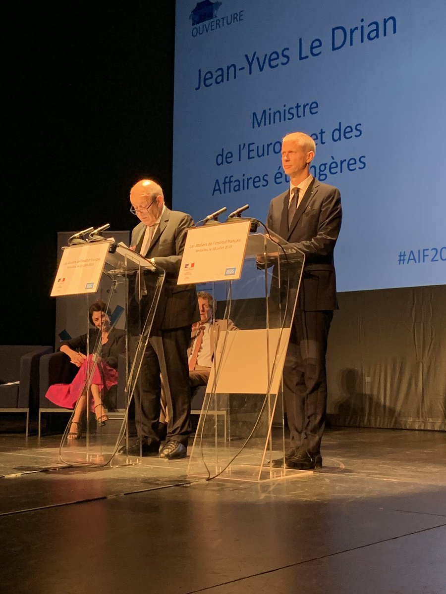 « Ces Ateliers sont l’occasion de revenir sur ce qui reste le cœur historique de notre modèle d’influence et constitue en même temps l’un de ses terrains les plus innovants aujourd’hui : la diplomatie culturelle. » <a href="/JY_LeDrian/">Jean-Yves Le Drian</a> <a href="/MinistereCC/">Ministère de la Culture 🇫🇷</a> <a href="/francediplo/">France Diplomatie 🇫🇷🇪🇺</a> #AIF2019