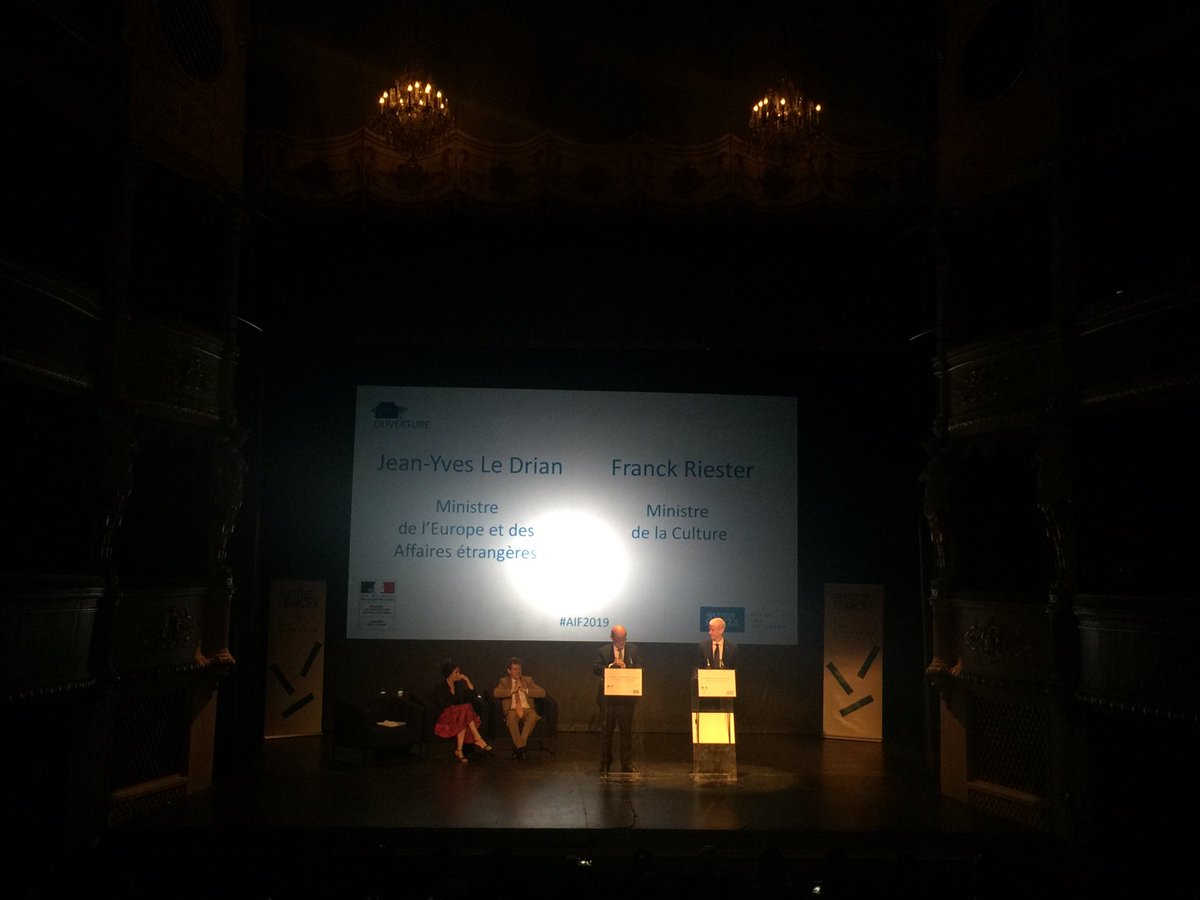 « Être ensemble, dans la ville, au monde », thème des ateliers de l’Institut Français lancés ce matin à Versailles par les ministres <a href="/JY_LeDrian/">Jean-Yves Le Drian</a> et <a href="/franckriester/">Franck Riester</a> #AIF2019