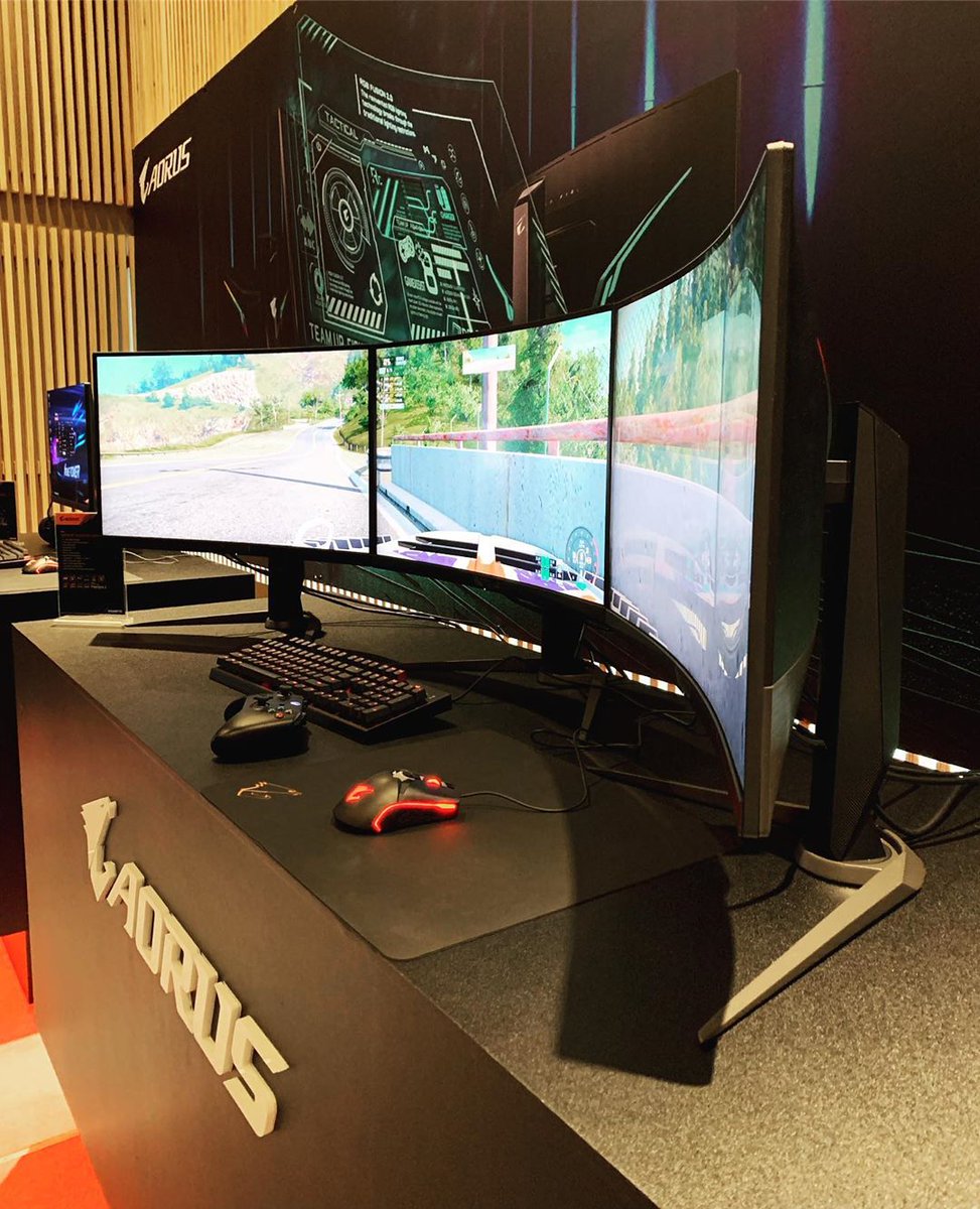 AORUS_Nordic's tweet photo. #AORUS CV27F #curved #monitors are coming! 👏🏻👏🏻👏🏻
✔️ Full HD, 165Hz, 1ms 
✔️ 1500R curved panel
✔️ FreeSync 2, 90% DCI-P3, HDR
✔️ Tactical features 

#aorusgaming #tacticalmonitor #gamingmonitor #monitor #pcsetup #curvedmonitor #gigabyte https://t.co/i7JqPaUkGw
