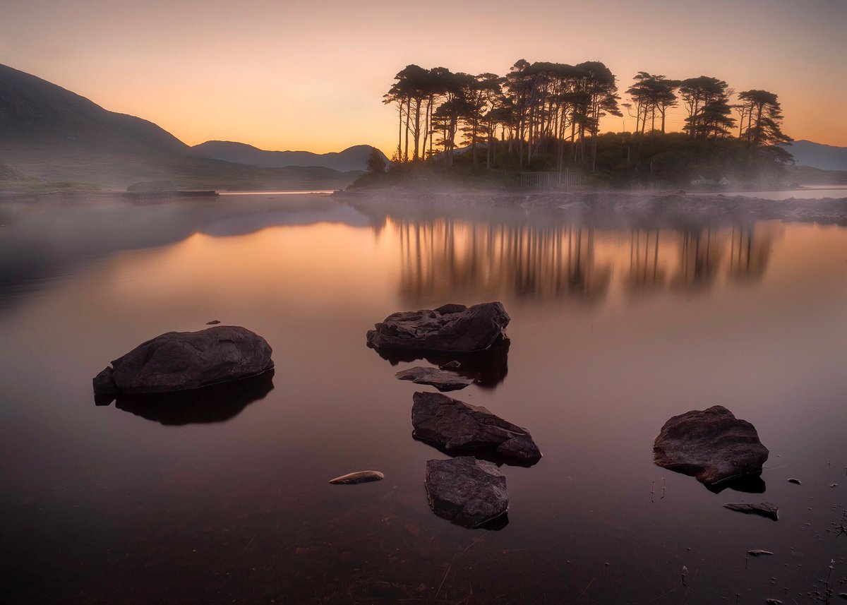 Golden sunrise over Derryclare Lough in Connemara , Co Galway
@OlympusUK @GoToIrelandUS @TourismIreland @ThePhotoHour @galwaytourism @DiscoverIreland @getolympus @PictureIreland