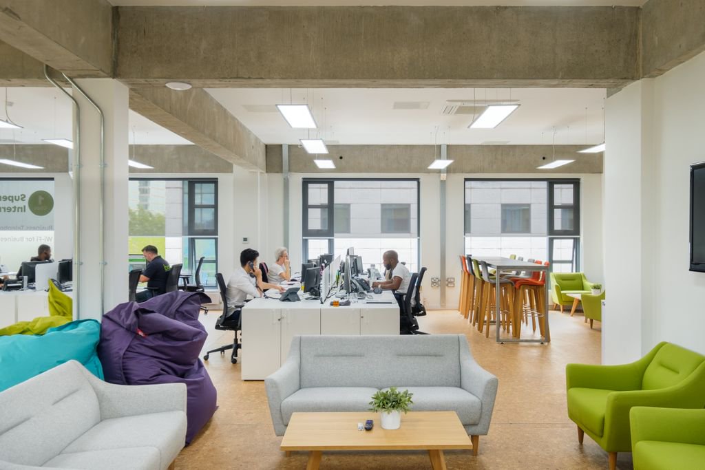 Witan_Studios's tweet photo. Surround yourself with a community of like-minded companies who want your business to succeed. Be part of an inspiring community thatโs got your best interests at heart surroundings ๐ฑ #LoveMK #justaddpeople #yourspaceyourway #flexiblelease #shorttermlease #officespace https://t.co/gnGETkt4CW