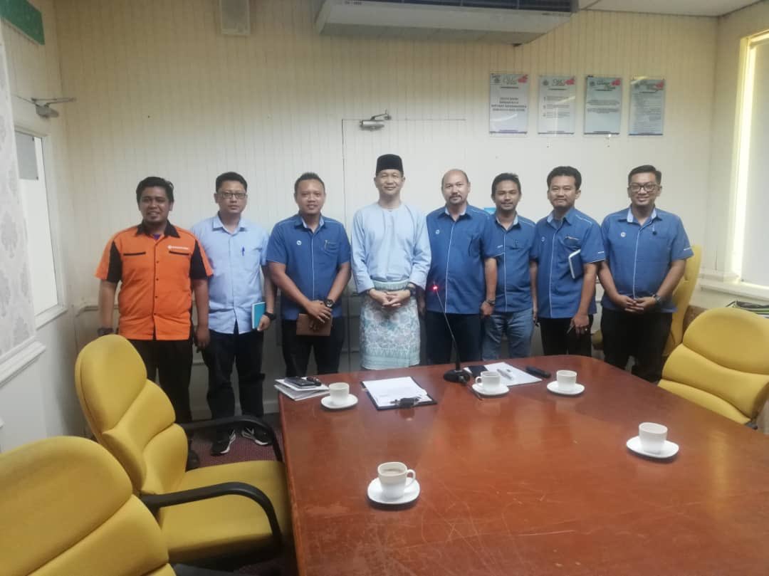 AriffNizam's tweet photo. Pasukan Operasi Johor Bahru (@swmenvironment) yang baharu mengadakan kunjungan hormat ke atas Setiausaha @mbjbcitycouncil sebentar tadi. 

Bersama kita menjadikan Johor Bahru Bandar Raya Bertaraf Antarabangsa, Berbudaya &amp; Lestari.

#swmsb #swmenvironment #johorbahru https://t.co/qJqlsQdLsk