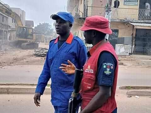 WeJosRock's tweet photo. The beginning of demolition of substandard structures in Jos by JMDB. 
This is Tetengi house, along Mango street Jos North LGA. https://t.co/NF1O6kAuYN
