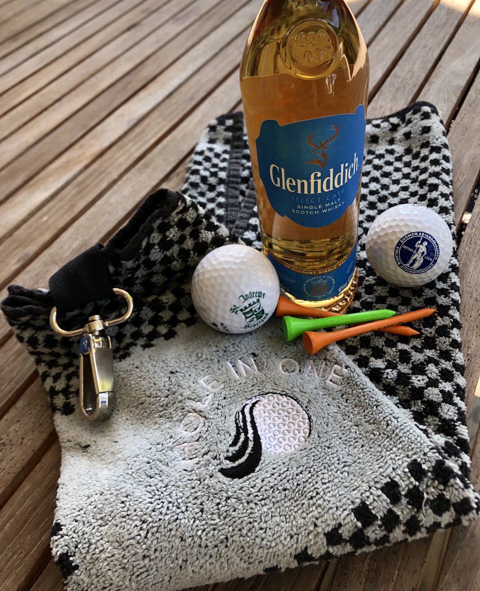 JouniManelius's tweet photo. Valmiina vuoden tärkeimpään koitokseen! Viikonloppuna opiskeluaikaisten kavereiden kanssa perinteinen ”kolomen” (3) päivän golfkisa @TahkoGolf.⛳️
Jälleen kerran testataan, miten omat taidot riittävät toisten tuuria vastaan.🤓
#birdiepullo #varapallo #holari #turnauskestävyys https://t.co/7cuwZQwo6K