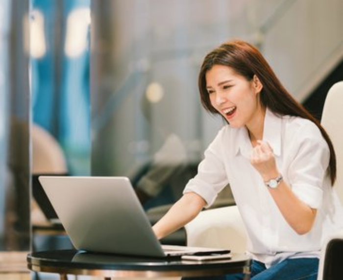 ICGVCFinTech's tweet image. KPMG concludes women make best #FinTech leaders. 

Women leading #UK fintechs are producing 113% returns to their investors. 
bit.ly/2vGfteX 

Check out our article about female leaders in Fintech: bit.ly/2QTlVrP 

#womeninfintech | #investment | #diversity