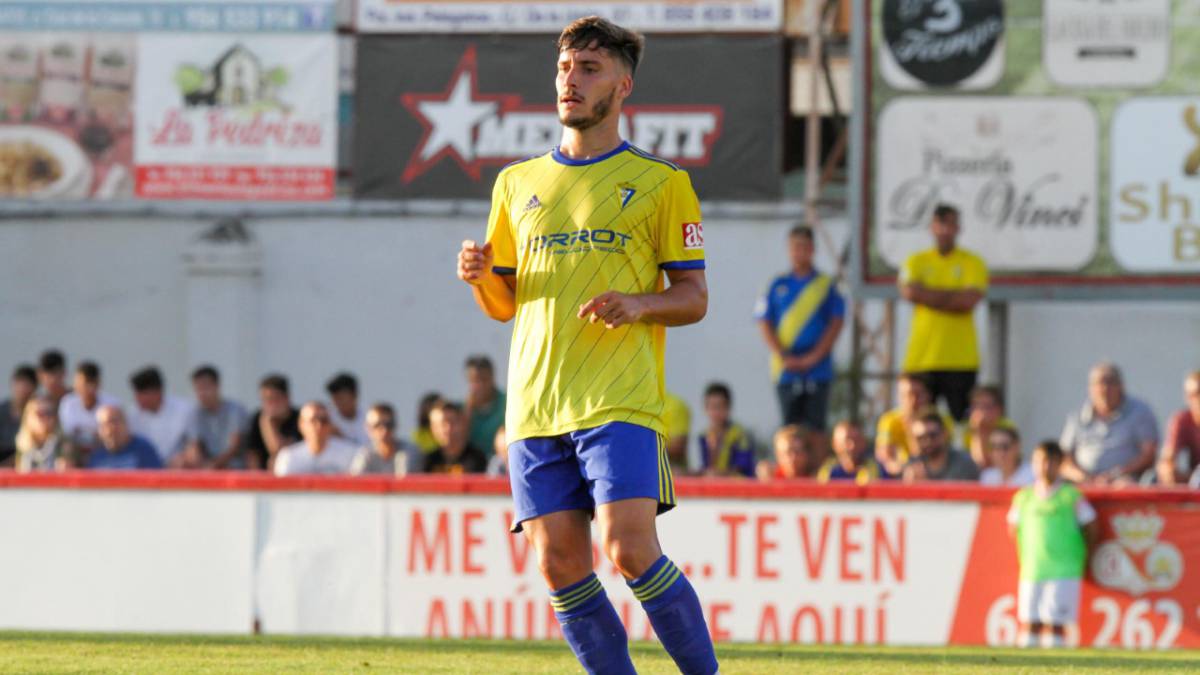 David Toro, en un partido con el Cádiz (Foto: CCF).