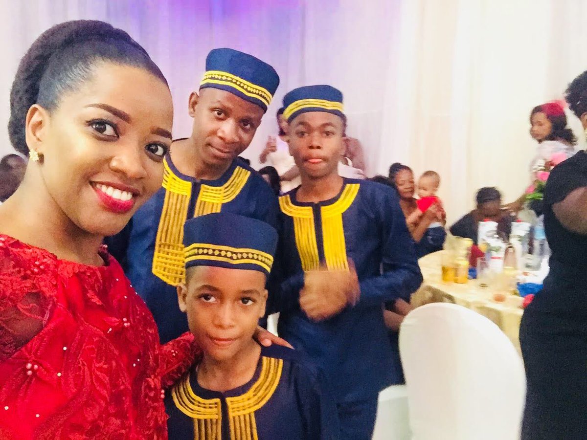 shummymshangama's tweet photo. “Upendo wa Malezi usiishie kwa mzazi na mtoto. Wazazi waoneshe upendo kwa Walezi na ndugu wanaoishi na watoto Nyumbani. Upendo husababisha ndugu aishie na mtoto nyumbani kumlinda na kumuona kama mwanaye. Kama ni kutoka basi tutoke na kaka/dada wa kazi
#TumpendeTumlindeTumthamini https://t.co/1mh99PjxME
