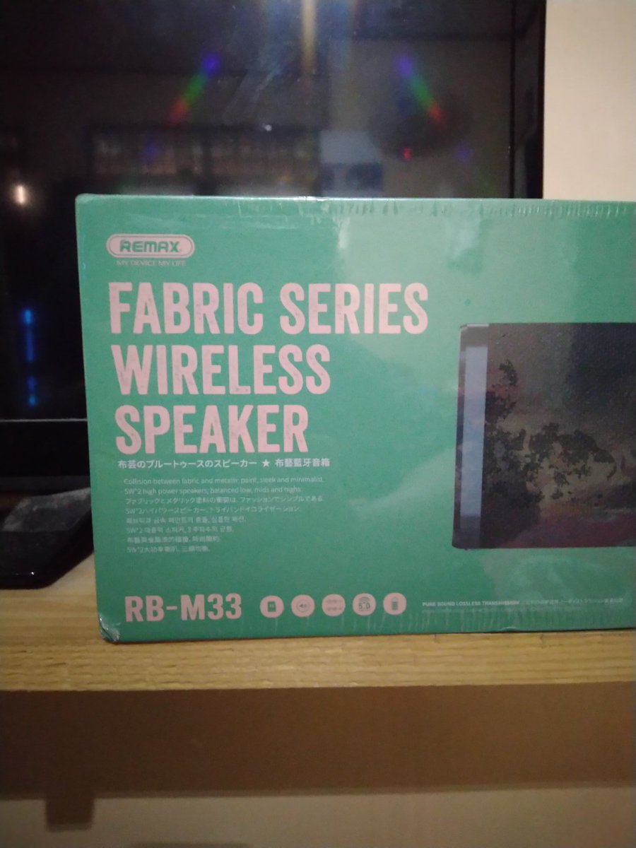kukulutusman's tweet photo. Terima kasih @bukalapak dan bantuan @BukaBantuan atas hadiah speaker seharga 1 rupiahnya, ikutan dari november 2018 gak pernah putus, ngeluh mah udah pasti kok gak dapet2, hari ini terbayar semua buah hasil dari kesabaran menunggu #Serbuseru https://t.co/dGMqgmSqNx
