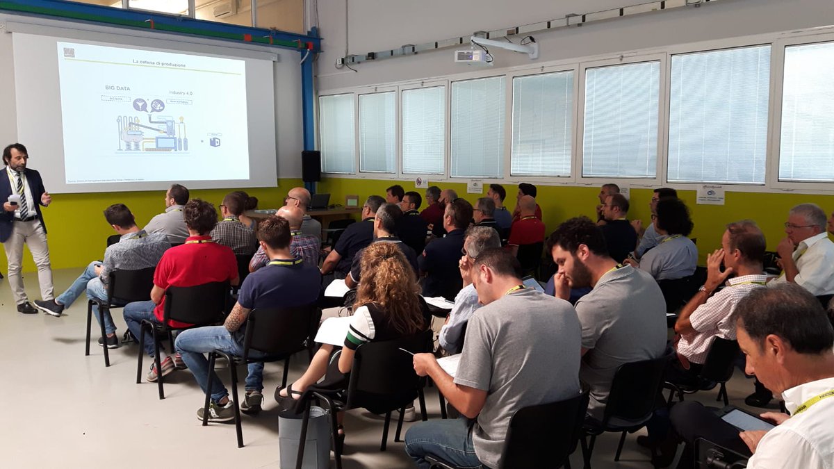veroproject_it's tweet photo. Molto interesse all'evento del 10 Luglio "Efficienza in officina" a Ivrea (TO). Le soluzioni presentate hanno coinvolto i partecipanti alimentando un dibattito.

#industria40 #veroproject https://t.co/ekkstSWy4n