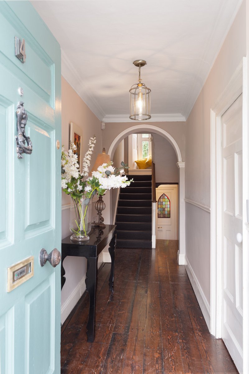 Youngs_D6's tweet photo. 4 Old Mountpleasant is a stunning three storey period home dating to c. 1784. This two storey over basement level home has been lovingly restored by its current owners and now presents in turn-key condition. #ranelagh #youngsestateagents #periodproperty #youngsranelagh #stunning https://t.co/y4RBpnjXto