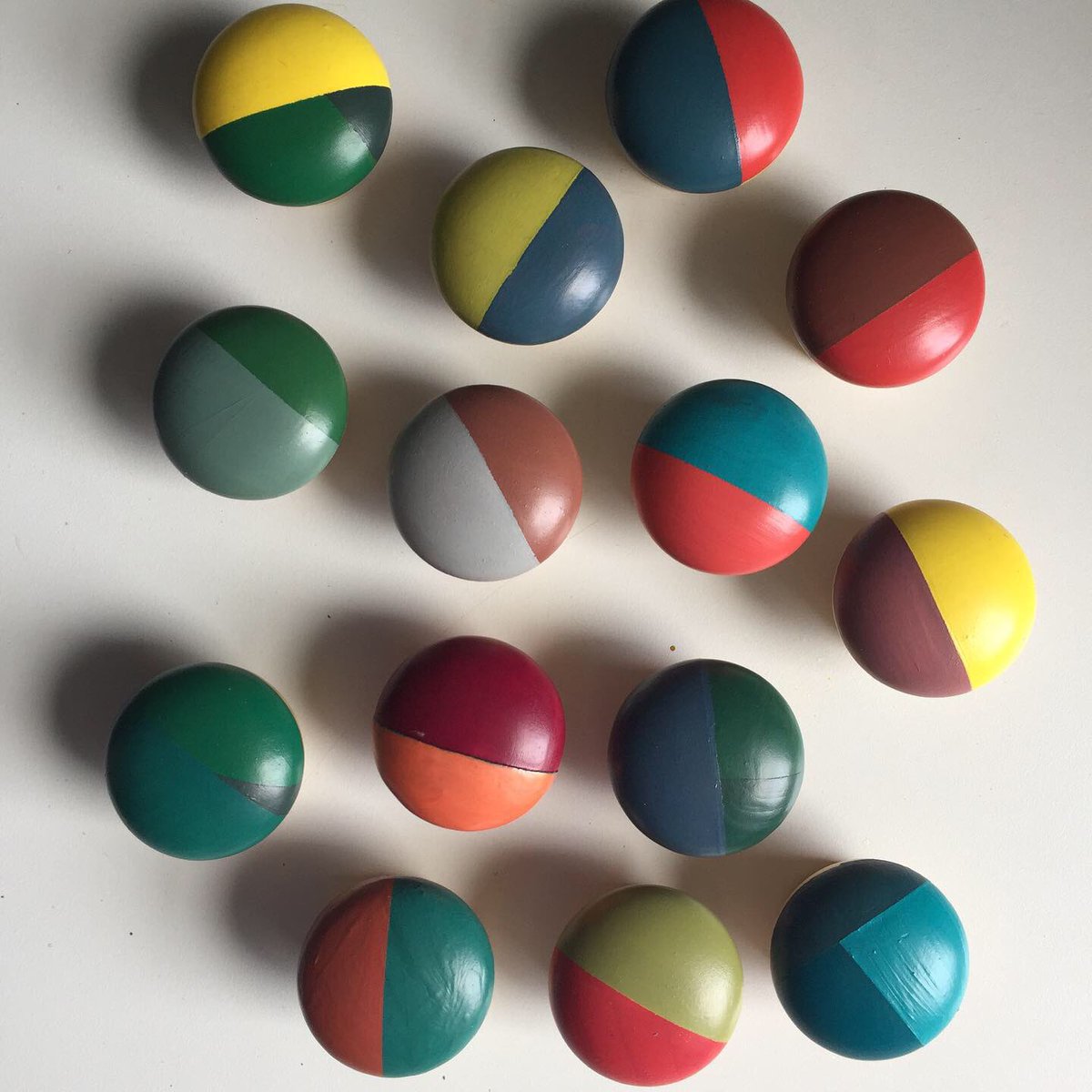 painted_wooden's tweet image. Custom design... mixed clashing colours these are going to be used as wall hooks in a clients’ hall. #woodenknobs #paintedwood #upcycle #interior #doorhandles #drawerpulls #doorknobs #knobs #cupboardknobs #wallhooks #madeinscotland @EtsyUK #colourpop
