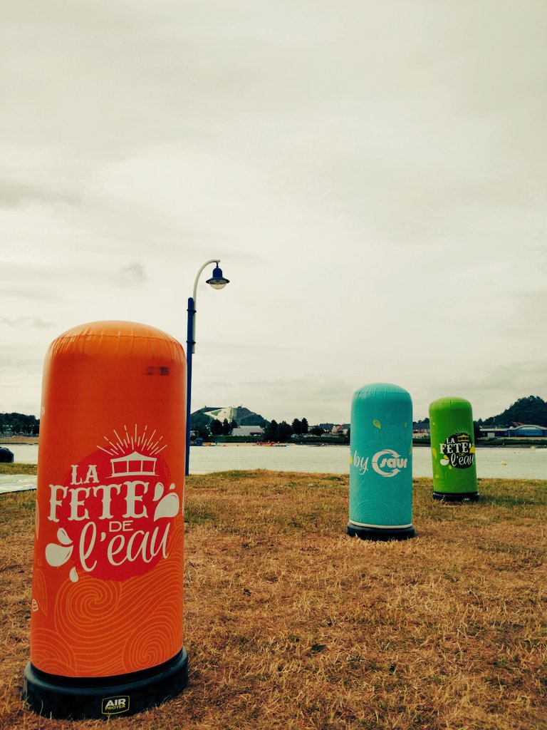 G__Haar's tweet photo. La team @GroupeSaur est à Noeux-les-Mines pour la fête de l'eau !
Rendez-vous toute la journée à la plage de @BaseLoisinord pour de nombreuses animations ludiques et pédagogiques ! https://t.co/cjGUGpSxu3
