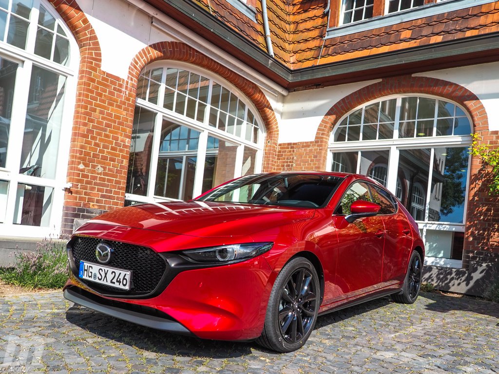 motorpuntoes's tweet photo. Probamos el motor Skyactiv-X en el nuevo Mazda3 ¿Un gasolina con el consumo de un diésel? Así funciona el encendido por compresión controlado por chispa
https://t.co/fAjI8OKXQ3
#Mazda #Skyactiv #SkyactivX #SPCCI #Mazda3 @MazdaEspana https://t.co/xQZqehR2F7