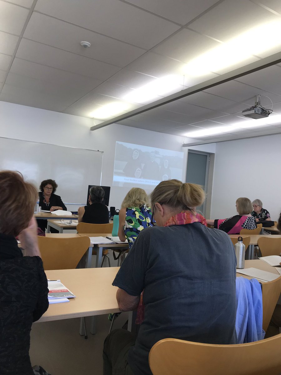 DeirdreBennett4's tweet photo. A great start to day 2 @ISCHE_org with @DeirdreRaftery discussing transnational perspectives on women who became teaching sisters. @SchoolofEdUCD @ConventC https://t.co/1qXz32qQUI