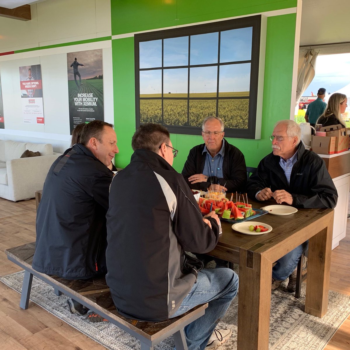 BASFAgSolutions's tweet photo. Kick-starting the day with a breakfast event for Canadian media at #AIM2019! #Ag reporters mingle with BASF’s leadership team, discussing sustainability, investments in agronomy and our business strategy. https://t.co/Rt6TwvR0W5
