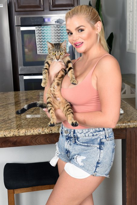 Watch Erotic Customs By Tiffany Paris's leaked NSFW photo on TwXstars