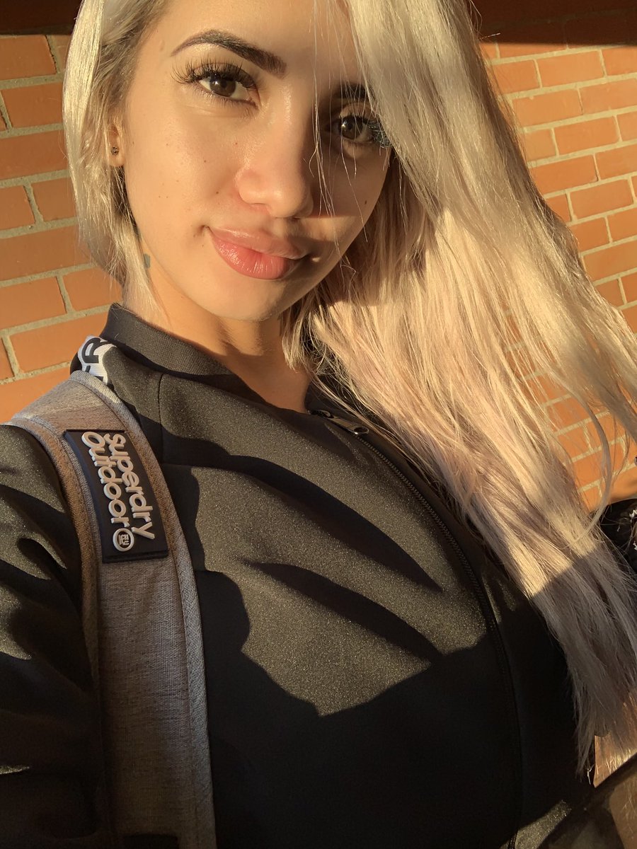 AGATA RUIZ on X: MOOOOORNING ☀️ t.coHBA8WbT04i  X