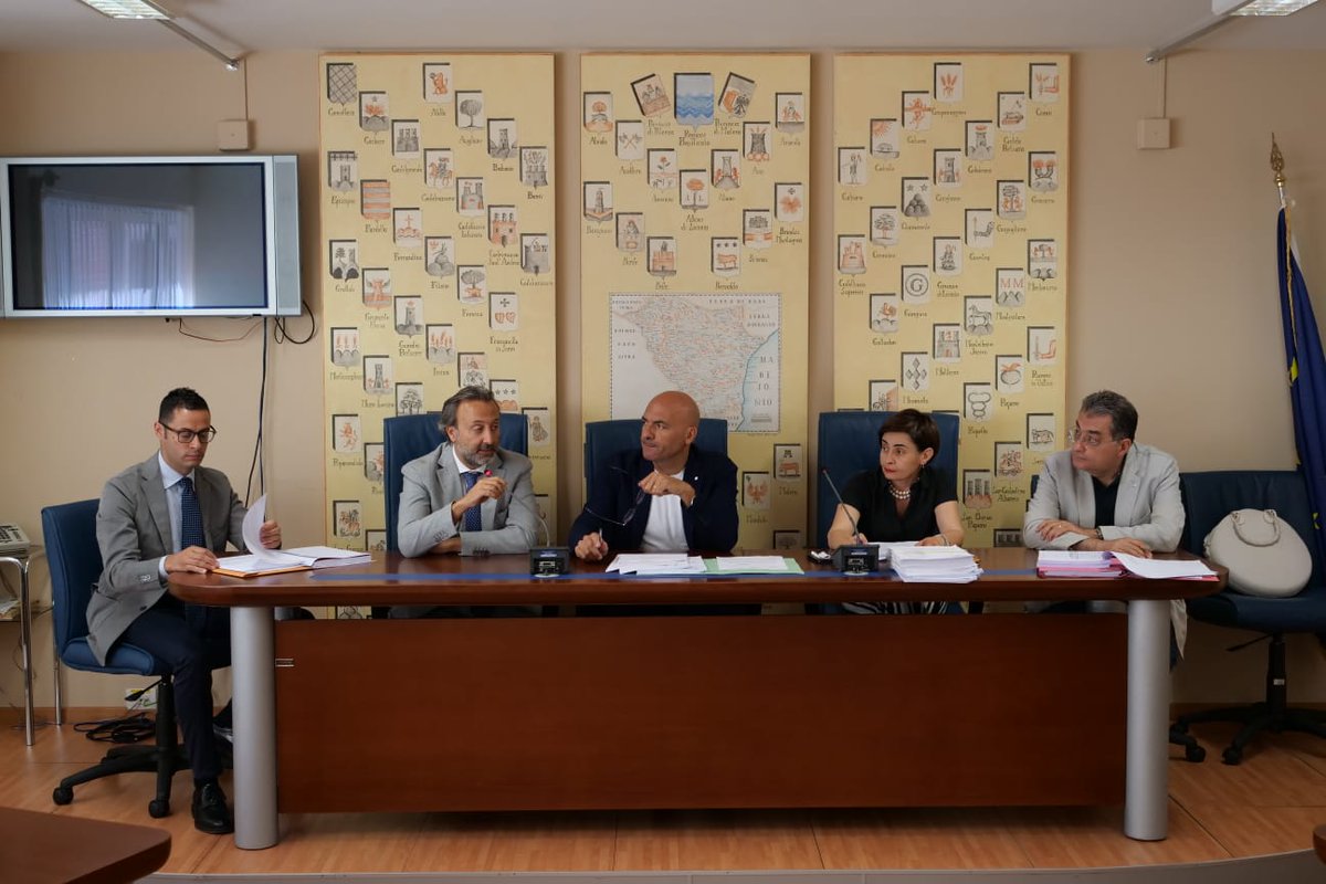 CRBasilicata's tweet photo. Ora in seconda Commissione, audizione di Nicola Andrea Cicoria, amministratore unico di #Egrib, sul bilancio di previsione finanziario 2019/2021 https://t.co/DOvCtSDuO1