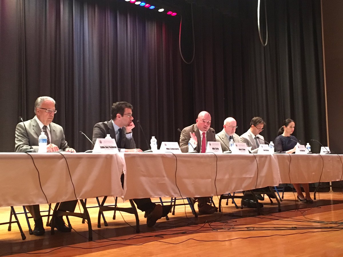 PaHouseDems's tweet photo. HAPPENING NOW- The House Democratic Policy Committee is hosting a hearing on #FairEducationFunding at the West Scranton Intermediate School. #QualitySchools https://t.co/P8QXg56JbA
