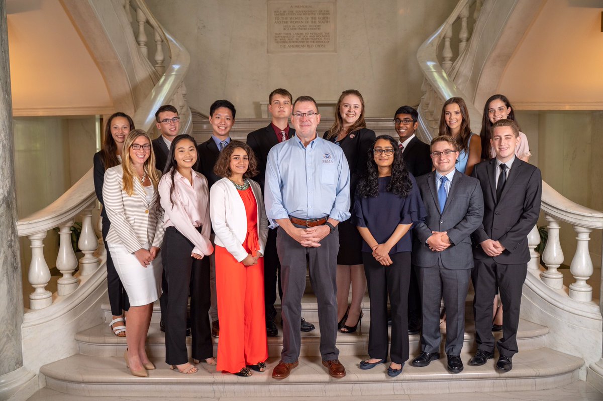 FEMA_Deanne's tweet photo. Our #YouthPrep Council members are sharing great ideas about making their communities safer and more resilient. Thanks to all of the 2019-2020 members for helping to build a culture of preparedness! Learn more: https://t.co/lU0JhcEMPi https://t.co/DLgvjoWpjN