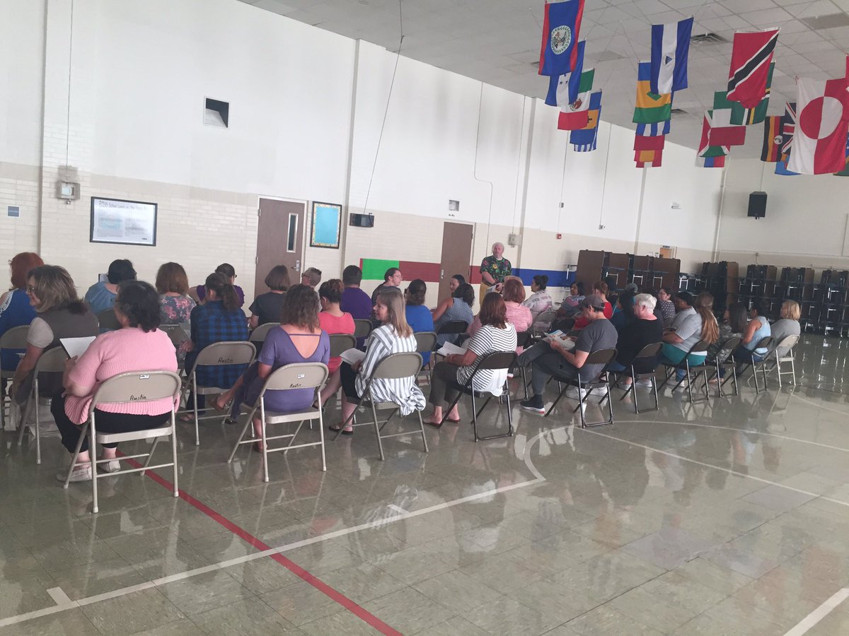 jodiramos15's tweet photo. Last day with ECISD teachers- clocking their final piece. I have been blessed!#ECISDwrites @genevie79cr @bulldawg1987 https://t.co/hyat2KXwuR