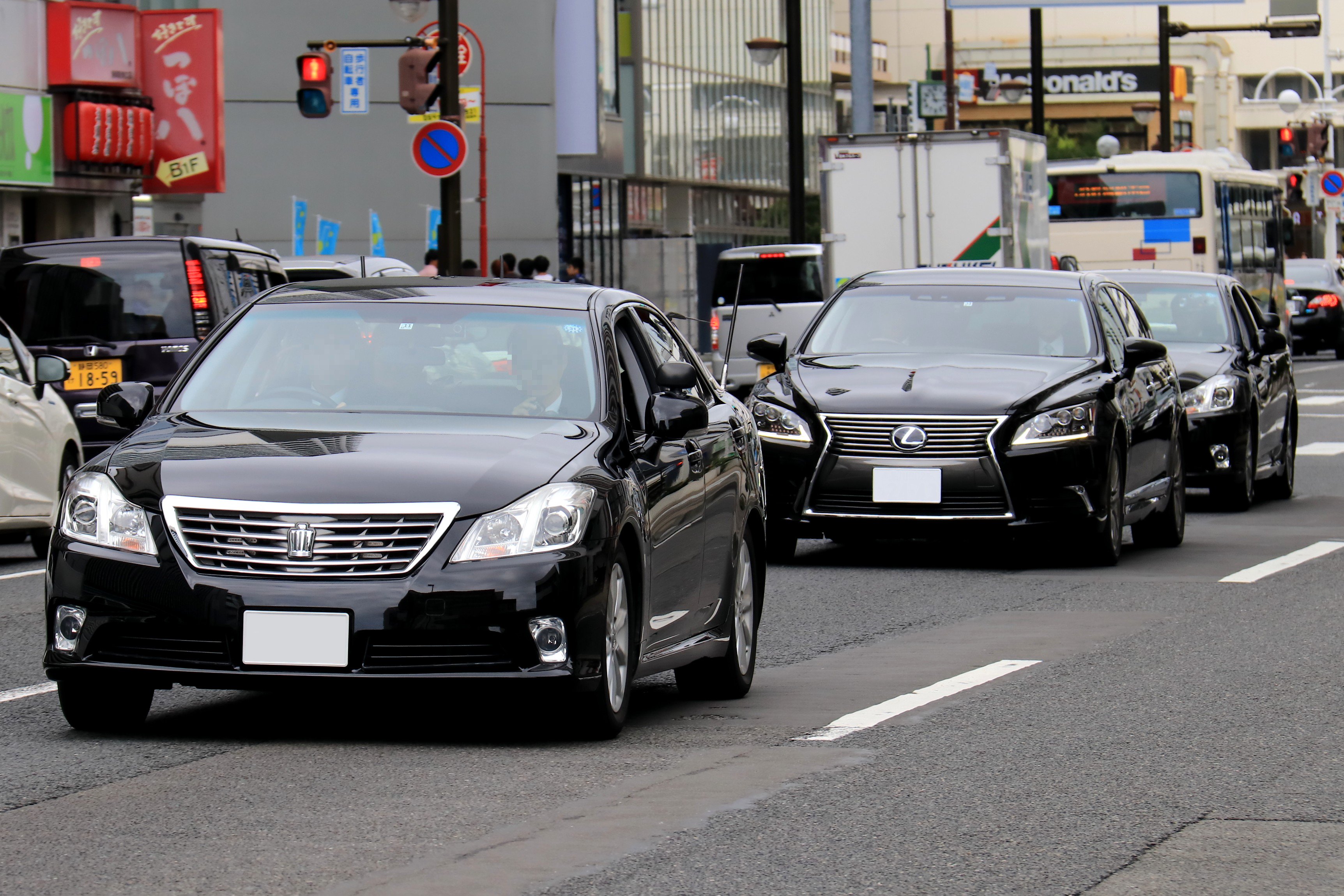 Twitter 上的ヱｽ 19 7 17 秋篠宮ご夫妻警衛車列 車列には警護車3台が参加しました T Co Wgcyeidinc Twitter